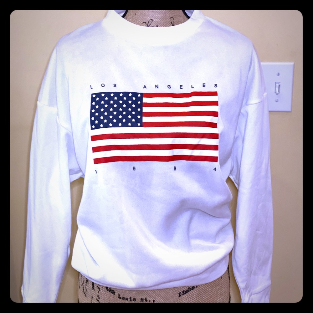 Sweatshirt